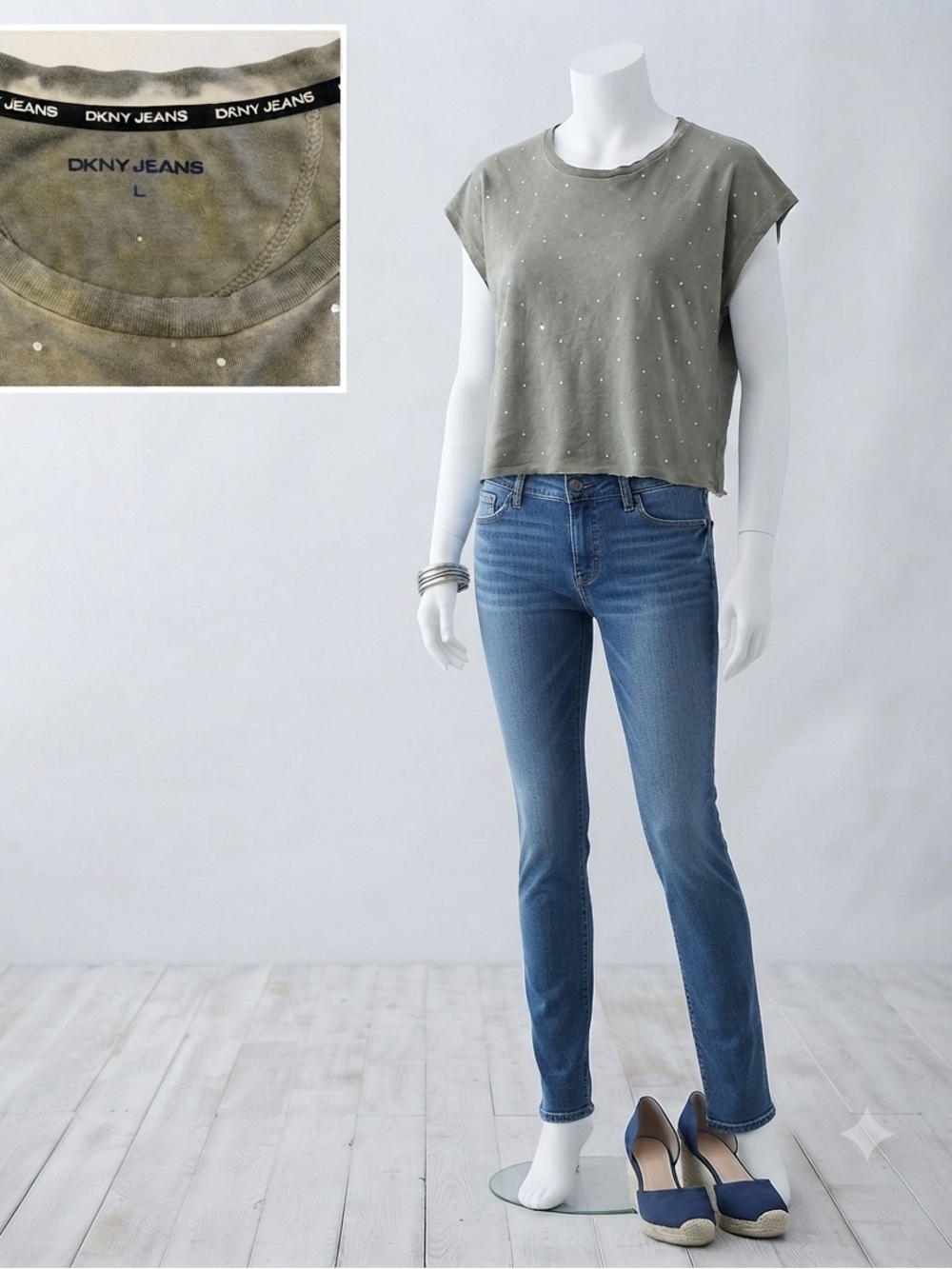 DKNY Olive Green Short Sleeve Tee with Studded Dot Detail size L
